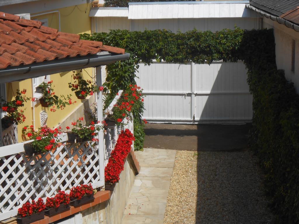 Castello Vendeg Es Apartmanhaz Eger Exterior photo